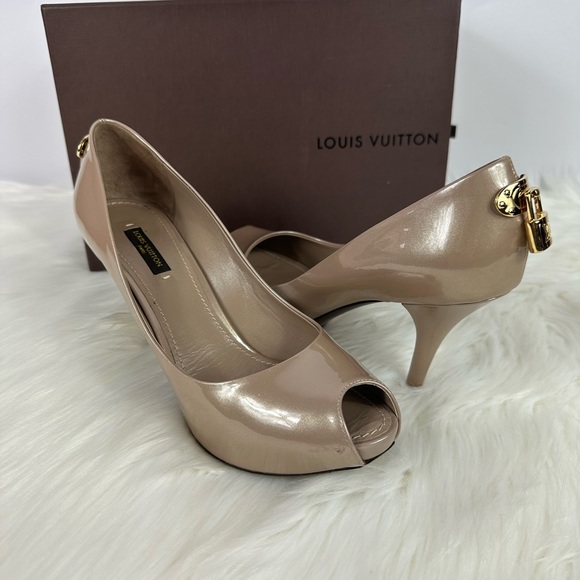 Louis Vuitton Oh Really Nude Patent Open Toe Pump - Picture 1 of 14